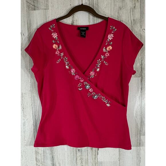 Express Womens Faux Wrap Top‎ Sz Small Magenta Pink Floral Embroidery Cap Sleeve - Picture 1 of 8